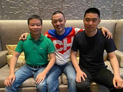 北京明星网红街在哪里,揭秘明星网红街风采