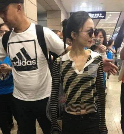 碰瓷明星网红路人视角,路人视角下的真相揭秘