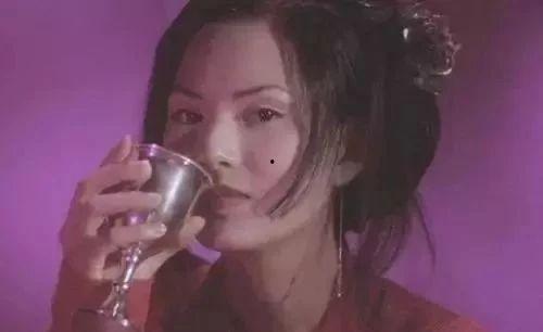 明星网红吃梨是谁,趣味横生引网友热议