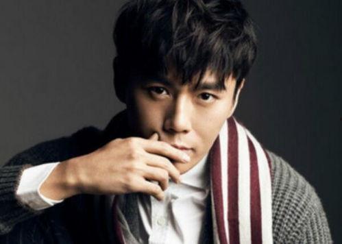 明星网红冯振华简介资料