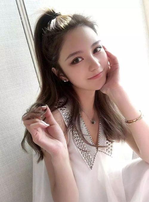 百丈记明星网红,揭秘网红明星背后的奋斗与成长