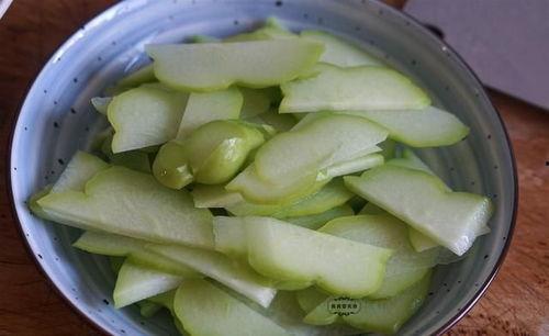 今日新鲜事佛手瓜的做法,今日新鲜事佛手瓜的多样烹饪法