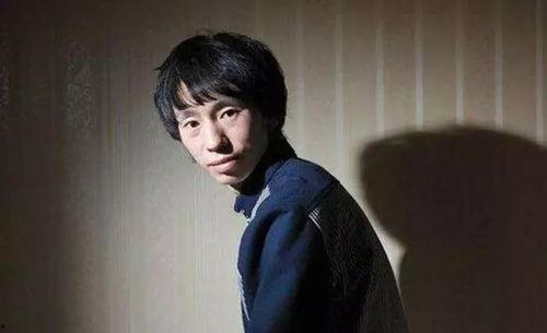 明星网红区别现实中,现实与虚拟的界限